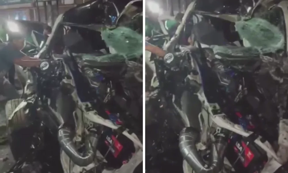 Kecelakaan fortuner di serpong, mobil ringsek hantam kontainer