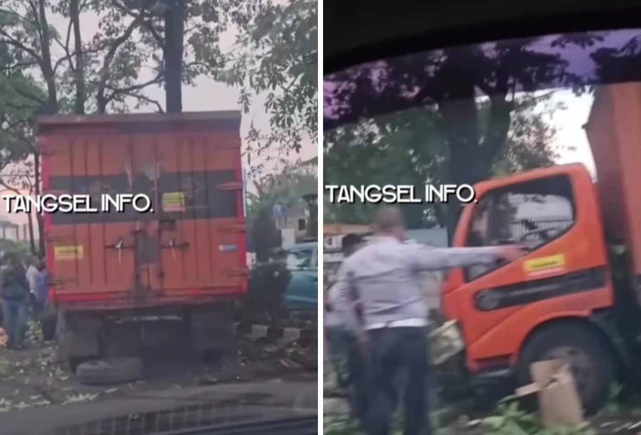 Kecelakaan di ciater tangsel, truk fuso tabrak pohon hingga tumbang