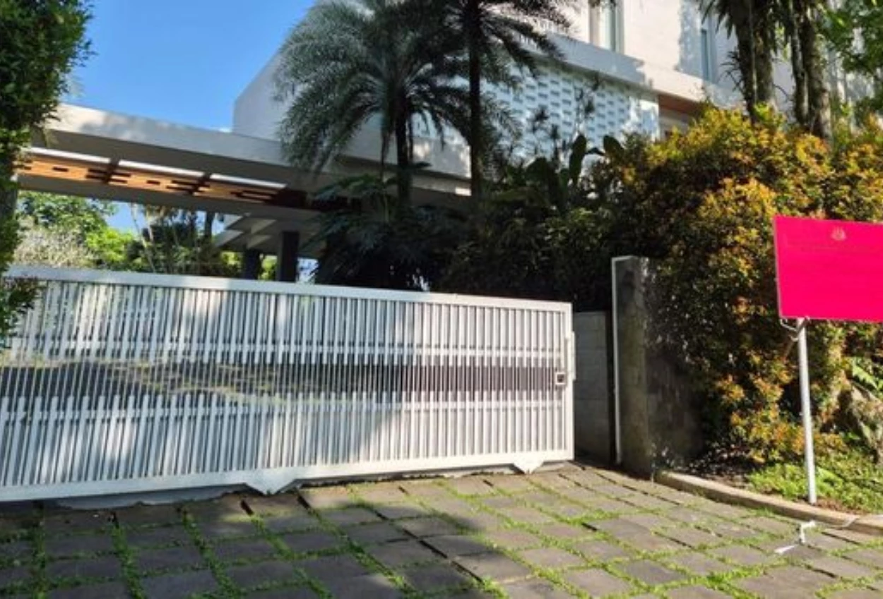 Kejagung sita rumah mewah riza chalid seluas 6.500 m2 di bogor