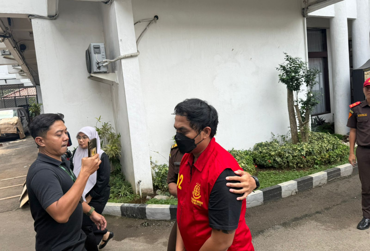 Kejari tangkap pegawai bri terkait kasus korupsi kredit fiktif, rugikan negara rp7,8 miliar