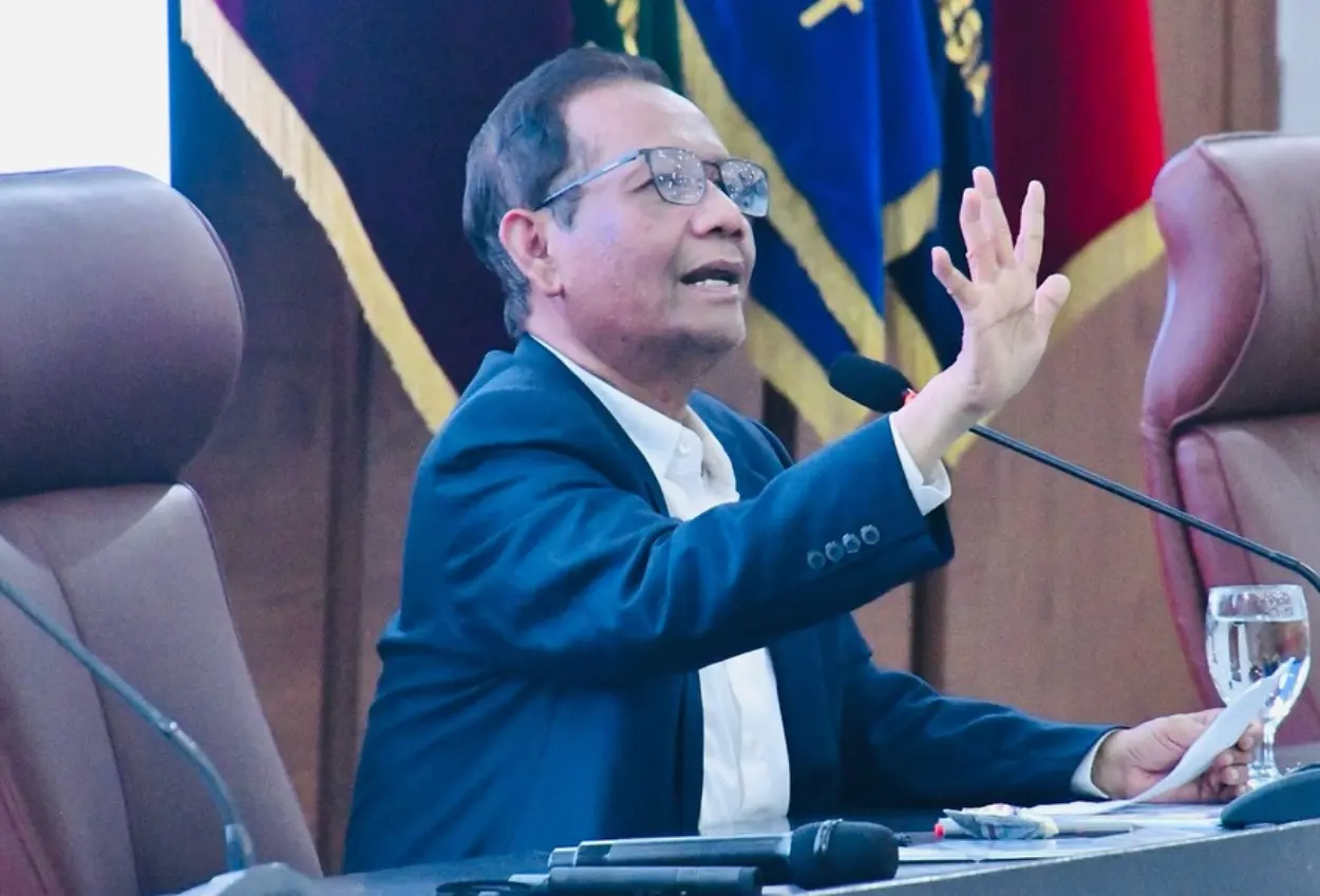 Mahfud md jangan benturkan aparat lapangan dengan rakyat yang pakai hak konstitusionalnya