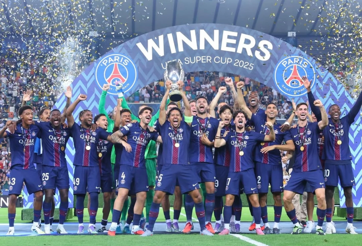 Menang penalti lawan tottenham, psg angkat piala di piala eropa 2025