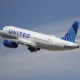 Mesin mati saat lepas landas, united airlines putar balik ke bandara dulles