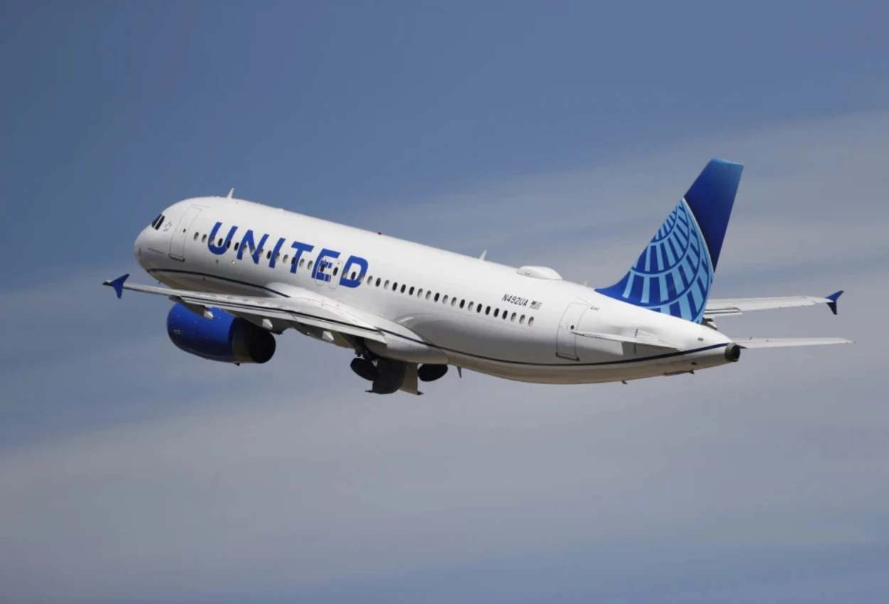 Mesin mati saat lepas landas, united airlines putar balik ke bandara dulles