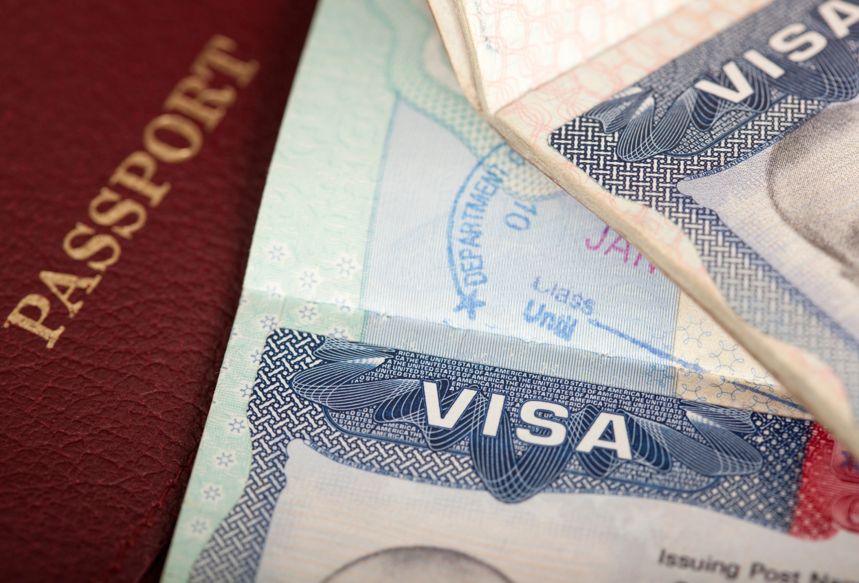 Mulai 20 agustus 2025, bikin visa as wajib setor uang jaminan rp244 juta