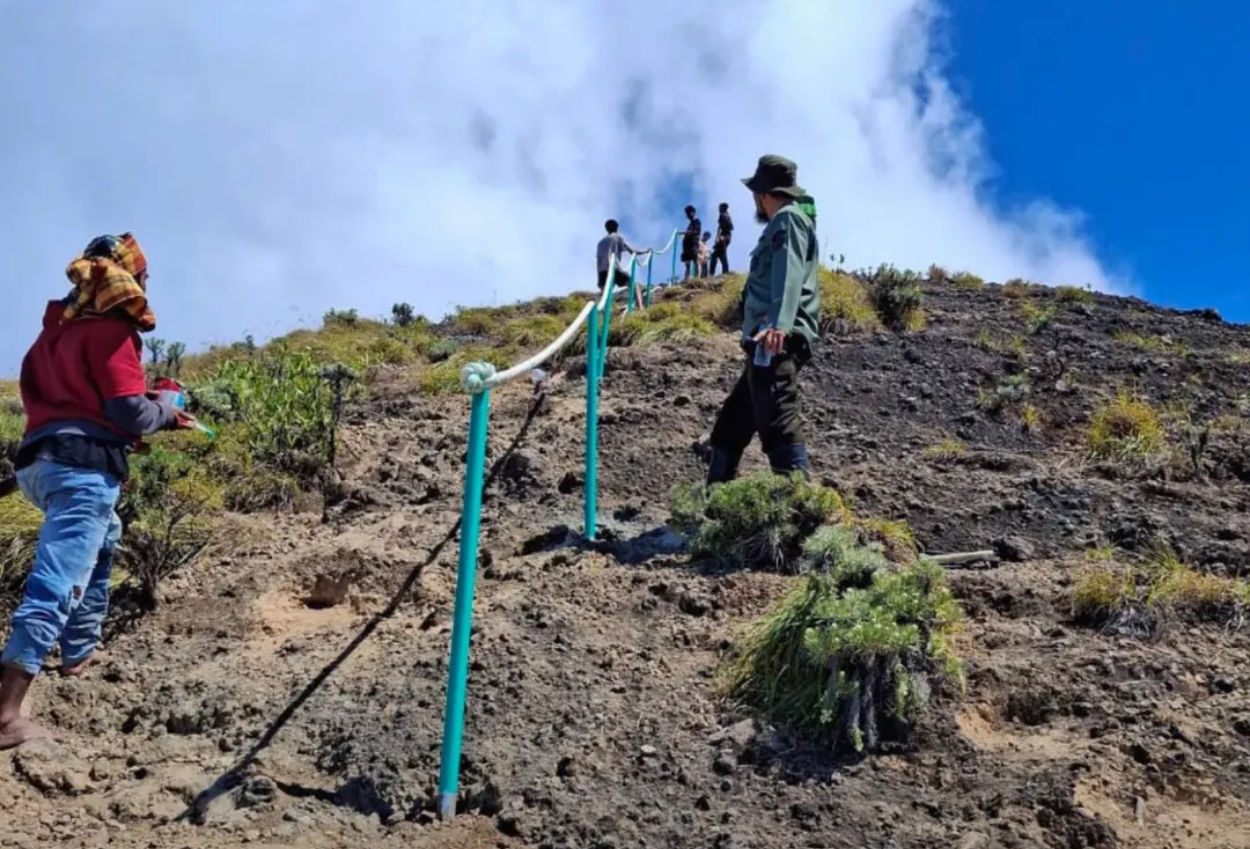 Pendakian gunung rinjani dibuka lagi hari ini, terapkan sop baru