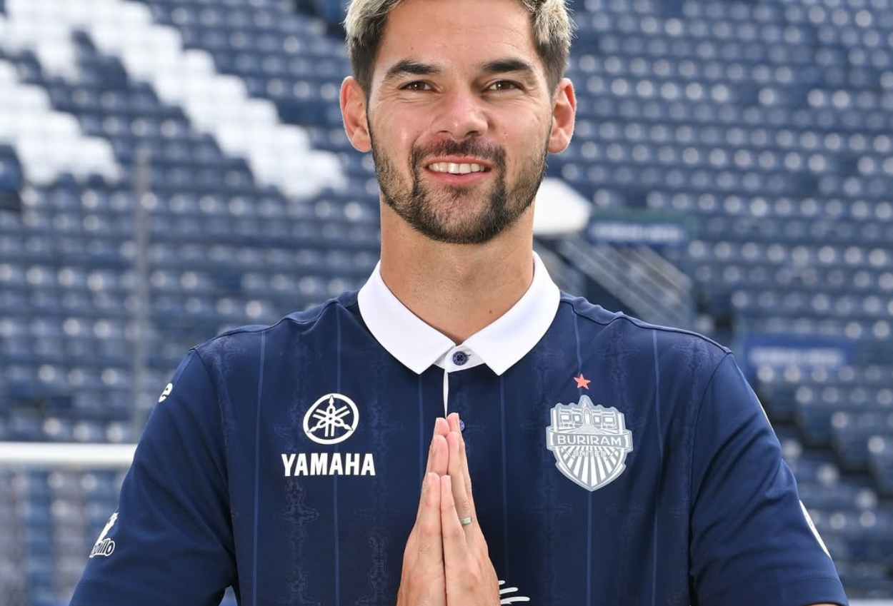 Pindah ke buriram united, sandy walsh kasih salam perpisahan buat yokohama marinos