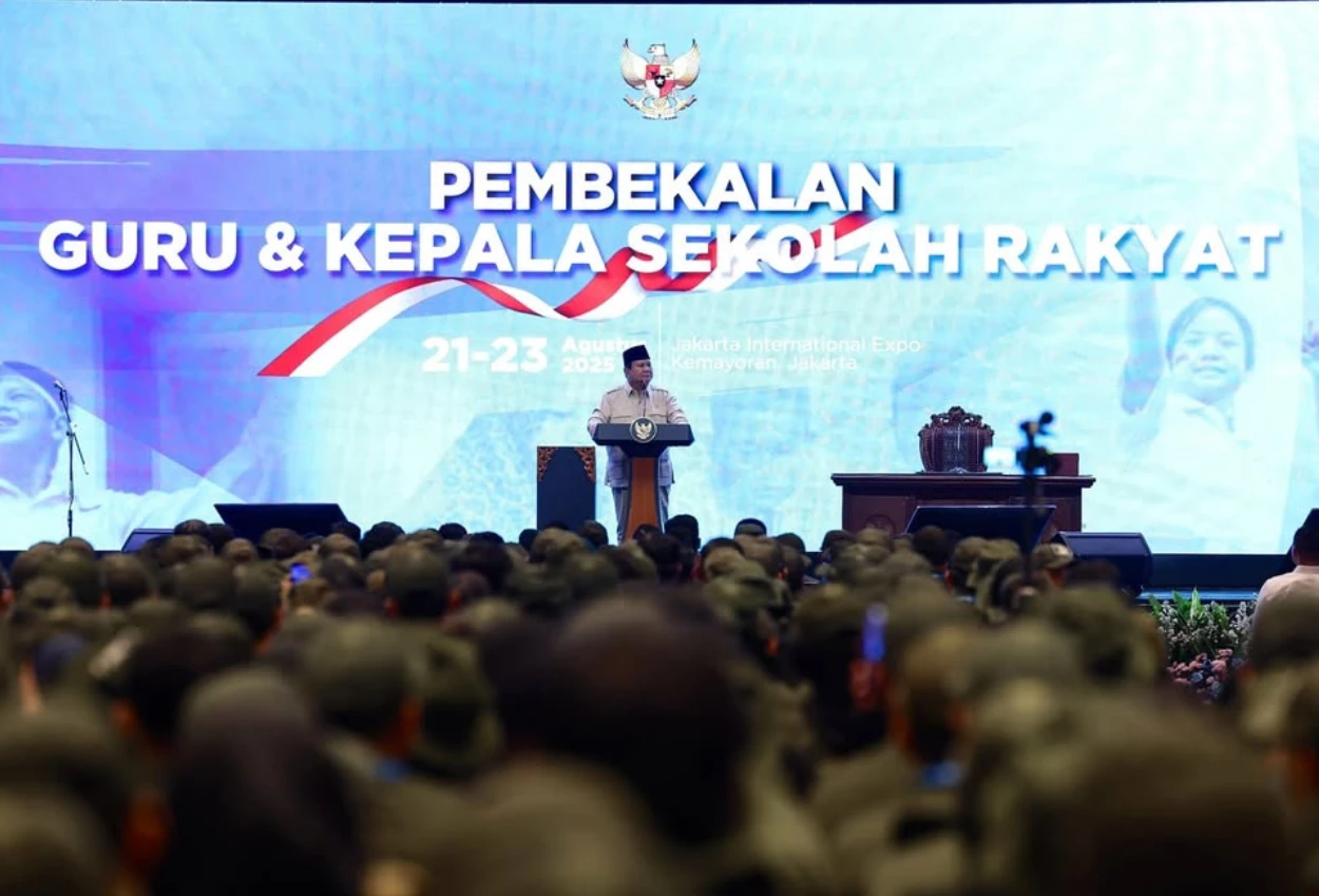 Prabowo beri pengarahan ribuan guru dan kepala sekolah rakyat di jiexpo
