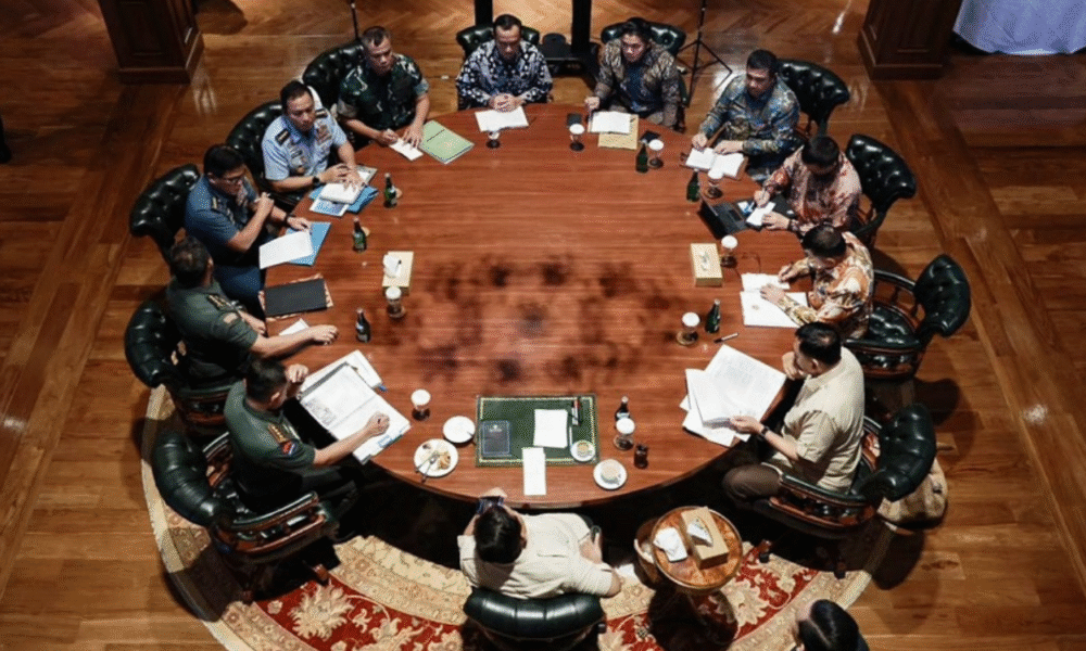 Prabowo gelar rapat di hambalang