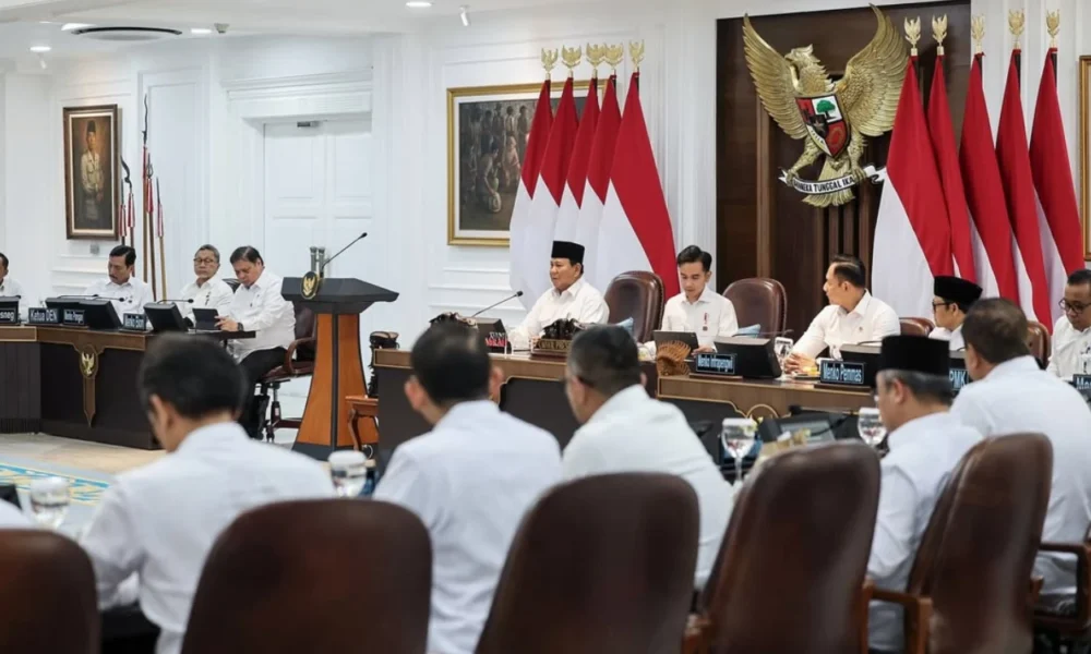 Prabowo pimpin sidang kabinet strategi kita di jalur yang benar