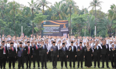 Pramono anung lantik 2.703 pppk tahap i di balai kota jakarta