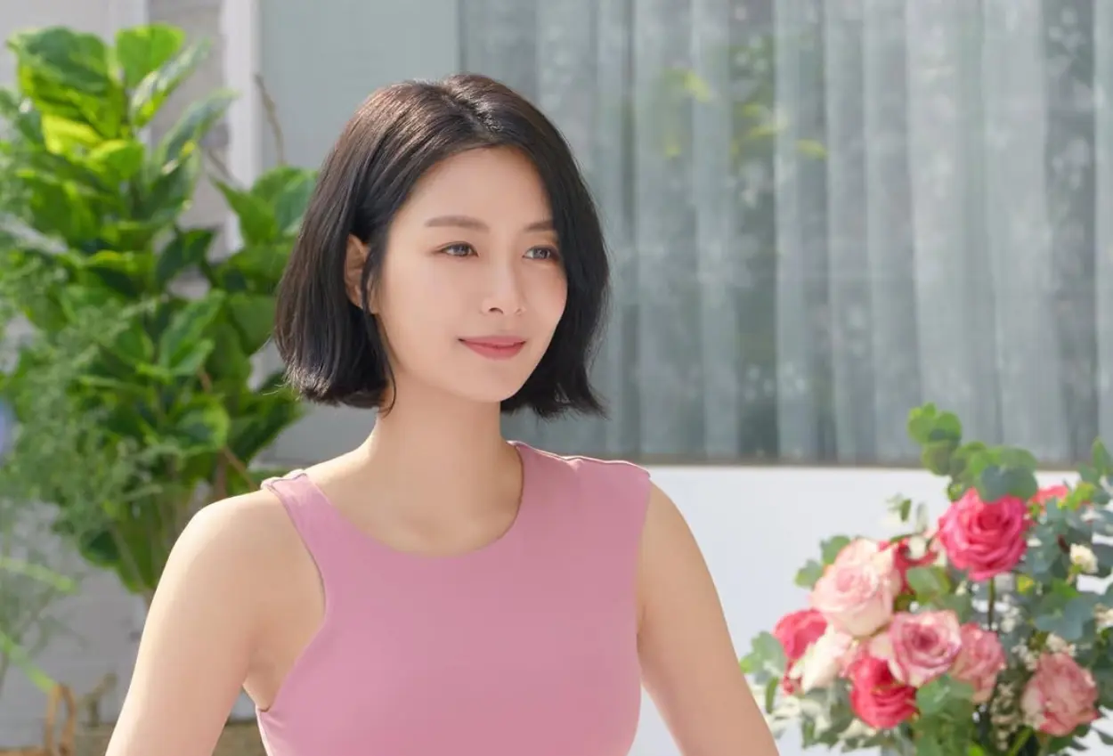 Profil song da eun, aktris cantik yang dirumorkan pacaran dengan jimin bts