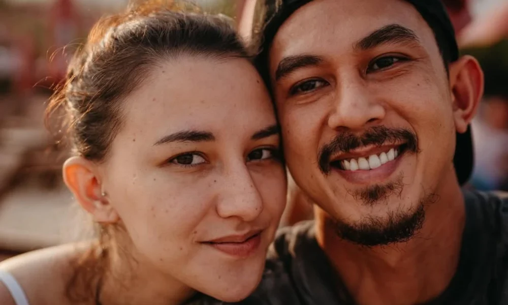 Sempat rukun, dahlia poland kini gugat cerai fandy cristian
