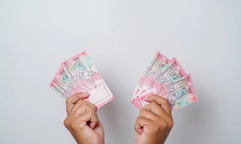Simak! ini 4 bansos yang bakal cair di bulan agustus 2025