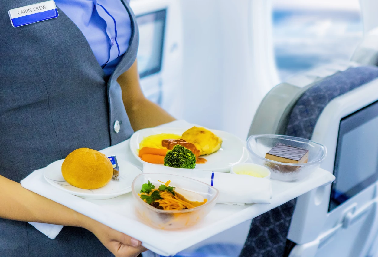 Singapore airlines hidangkan makanan olahan daging babi ke penumpang muslim