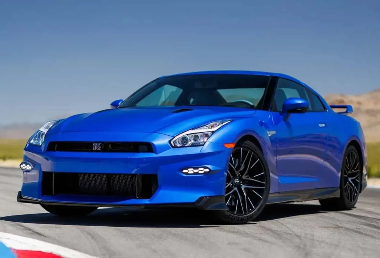 Spesifikasi nissan gt r r35, mobil wamenaker immanuel ebenezer yang disita kpk