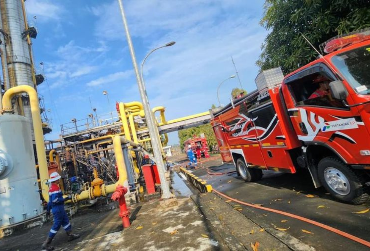 Stasiun pengumpul gas milik pertamina di subang meledak