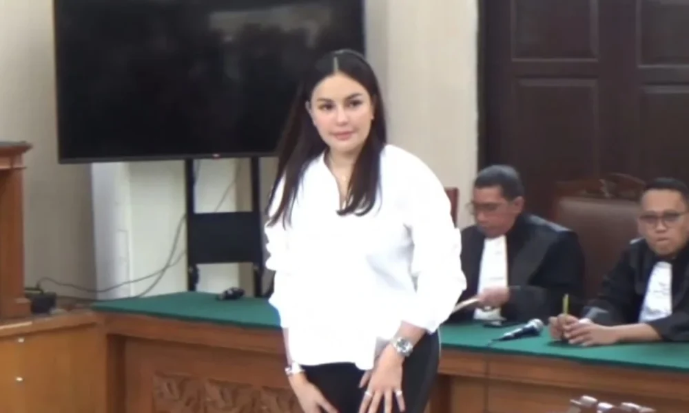 Tolak pakai rompi tahanan, nikita mirzani ngamuk pada jaksa