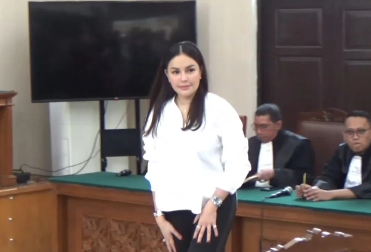 Tolak pakai rompi tahanan, nikita mirzani ngamuk pada jaksa