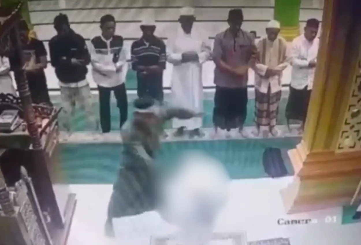 Tragis! guru ngaji di sulteng ditikam saat jadi imam salat subuh