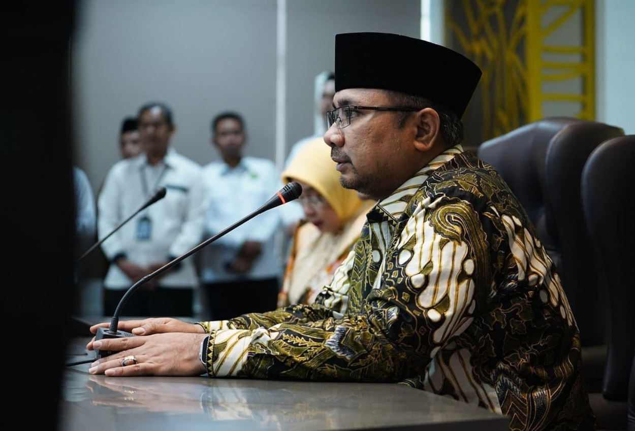 Usai diperiksa kpk 4 jam lebih, eks menag yaqut alhamdulillah saya dapat kesempatan