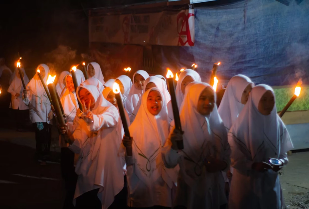 16 tradisi maulid nabi muhammad yang ikonik di indonesia!