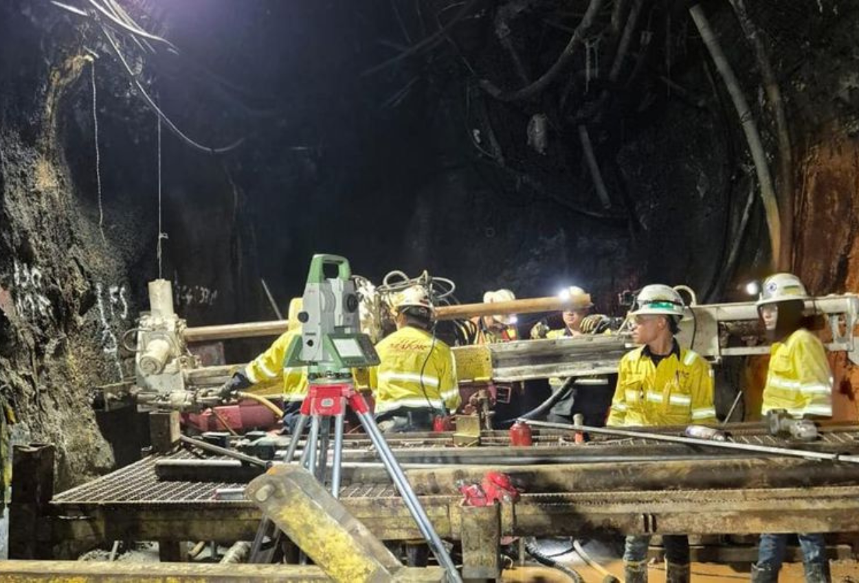 7 pekerja pt freeport yang terjebak longsor belum ditemukan