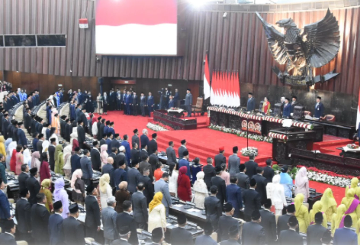 8 fraksi dpr sepakat hapus tunjangan rumah rp50 juta dan moratorium kunker