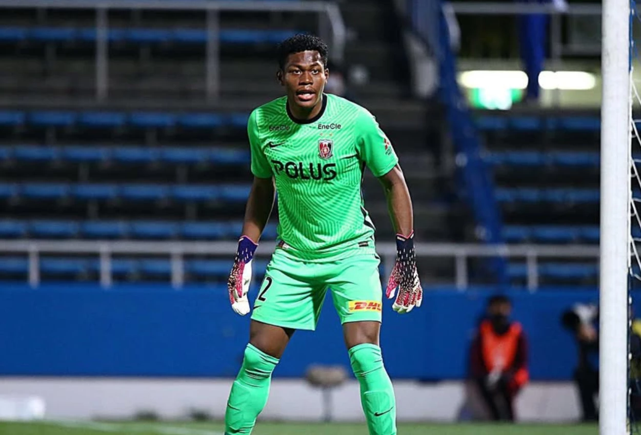 Ac milan incar kiper asal jepang zion suzuki, antisipasi kepergian mike maignan