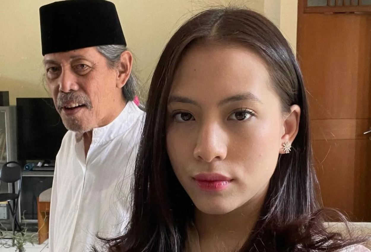 Acil bimbo, kakek zara adhisty meninggal dunia
