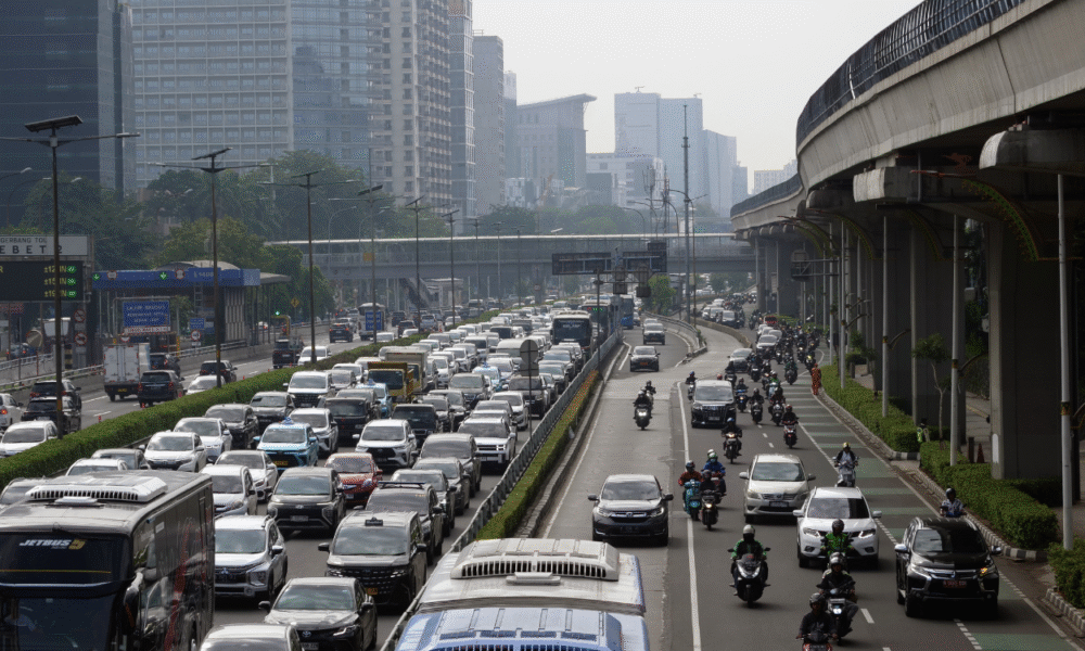 Ada demo ojol di jakarta, lalin di sejumlah ruas dialihkan