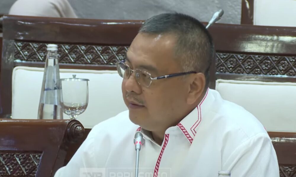 Anggota dpr sindir menkeu purbaya di raker perdana 2 hari jadi menteri, 2 hari paling viral