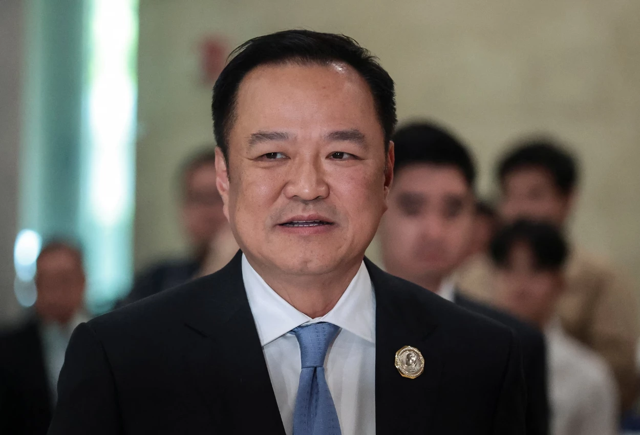 Anutin charnvirakul resmi menjabat sebagai pm thailand