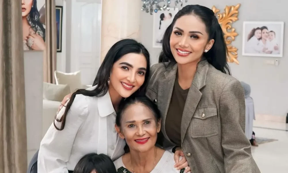 Ashanty kasih pujian ke krisdayanti usai jadi informan disertasinya
