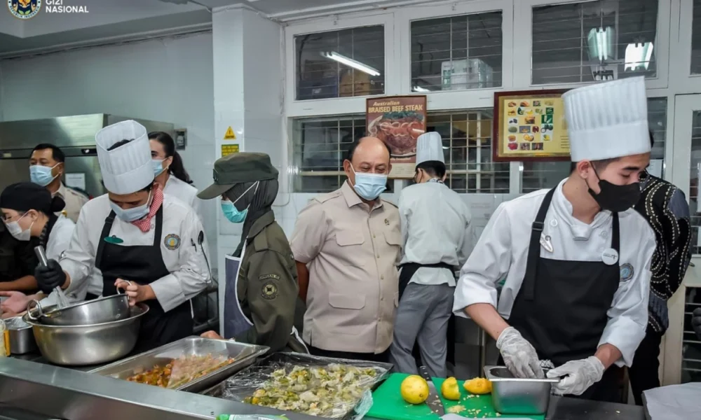 Bgn tutup dapur mbg bermasalah imbas kasus keracunan massal