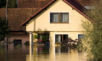 Banjir rendam 16 vila di badung bali, wisatawan dievakuasi pakai ban