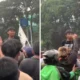 Bikin heboh! fajar sadboy ikut demo bareng barisan driver ojol