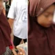 Bocah penjual cilok nangis usai ditipu ibu ibu, warga patungan bayar kerugian