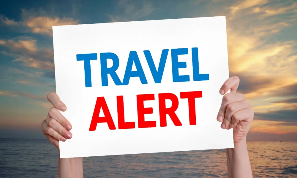 Buntut aksi demo, australia hingga singapura rilis travel alert untuk perjalanan ke indonesia