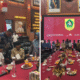 Bupati bogor temui kakak adik yang bergantian pakai seragam sekolah karena kesulitan ekonomi