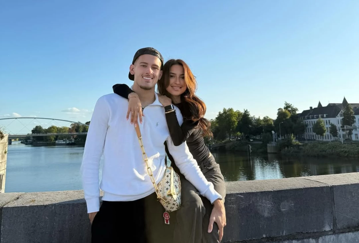 Cari apartemen bareng justin hubner, jennifer coppen dikabarkan akan pindah ke belanda