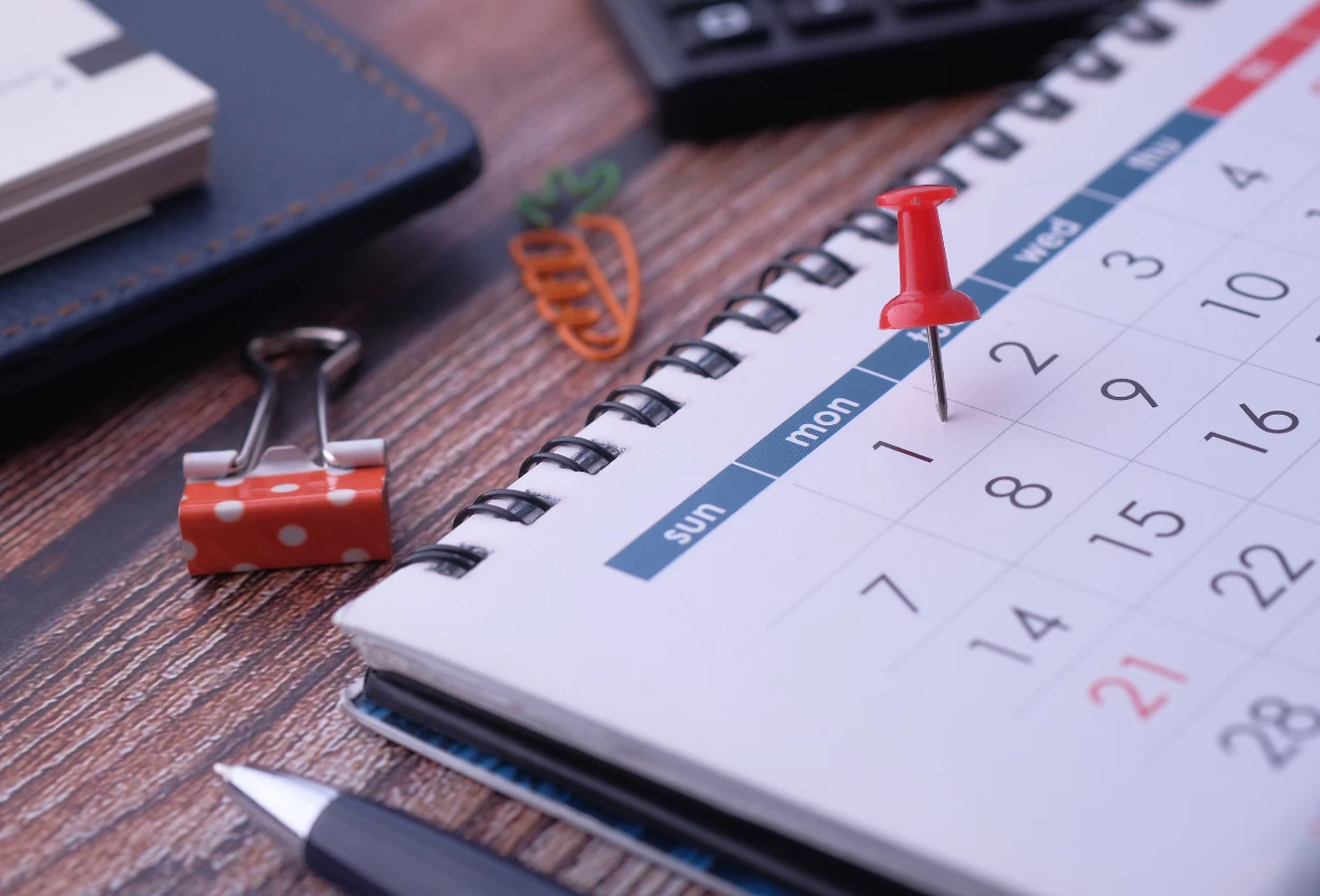 Daftar libur nasional 2026, ada 9 long weekend dan cuti bersama!