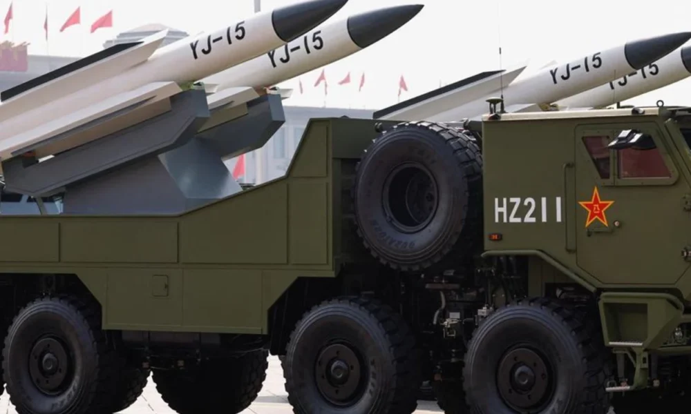 Deretan alutsista canggih di parade militer china, ada rudal hipersonik dan senjata anti drone