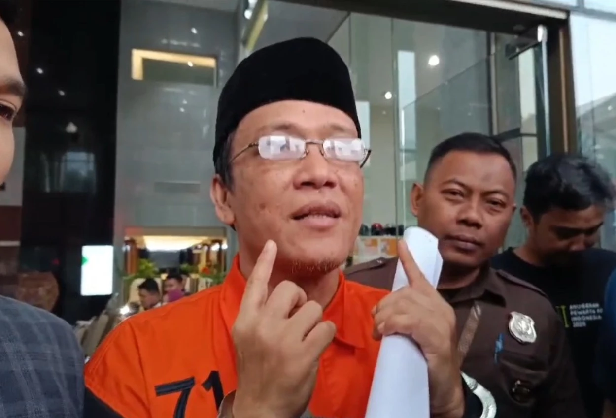 Eks wamenaker immanuel ebenezer ungkap alasannya pakai peci saat pemeriksaan kpk