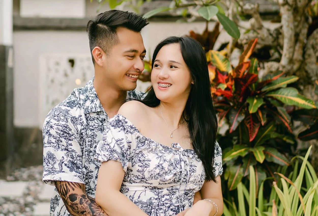 Eza gionino blak blakan ungkap alasan perceraiannya dengan istri