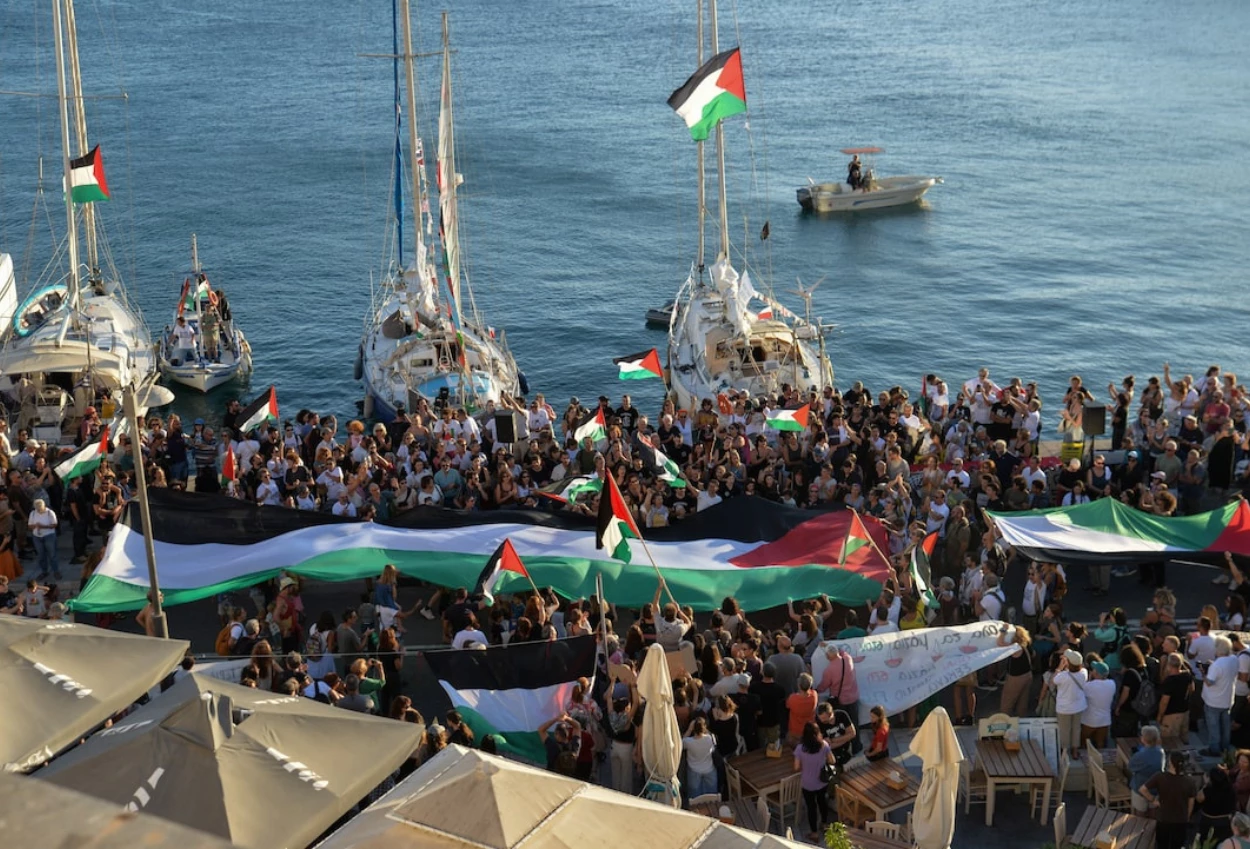 Italia dan spanyol kirim kapal perang untuk kawal bantuan kemanusiaan ke gaza