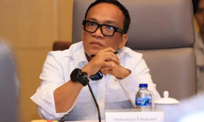Kpk amankan 2 mobil mewah immanuel ebenezer yang dipindah dari rumah dinas