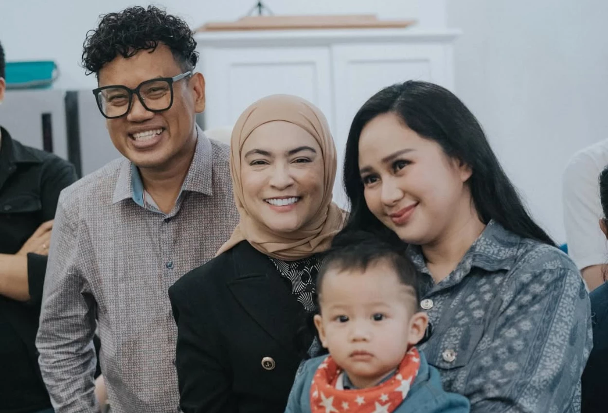 Khawatir kena bully netizen, uya kuya minta denise chariesta setop bela dirinya