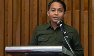 Menhut raja juli klarifikasi soal main domino bersama tersangka pembalak liar dan menteri ppmi