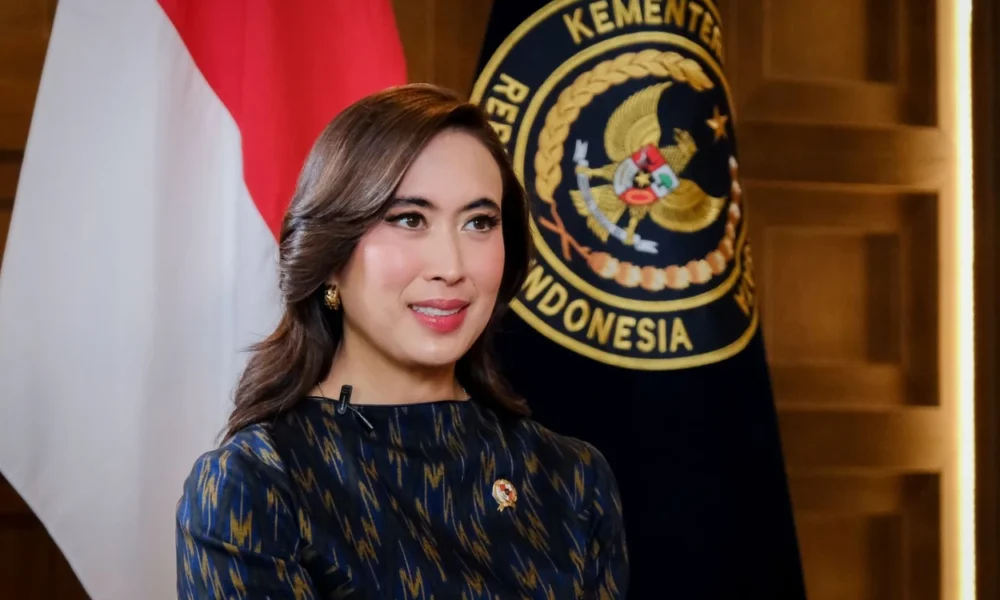 Menpar widiyanti buka suara soal isu mandi air galon saya paling jarang merepotkan